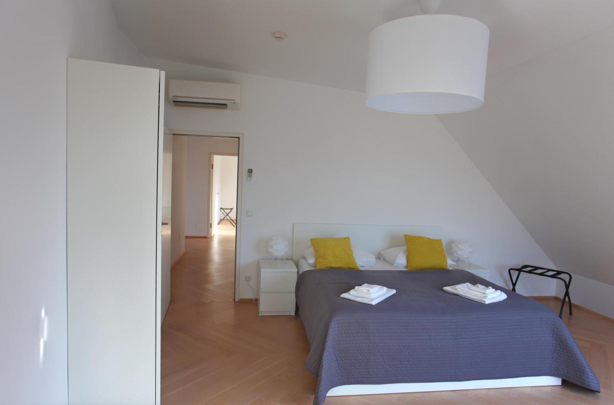 Gasser Apartments - Apartments Karlskirche Wina Bagian luar foto